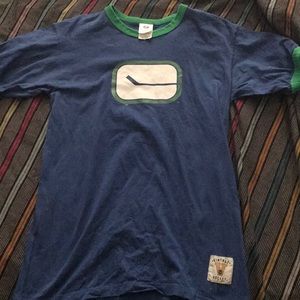 Vintage Vancouver Canucks NHL T-Shirt